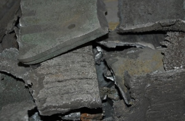 Nikl starý, zelený, formy, dráty