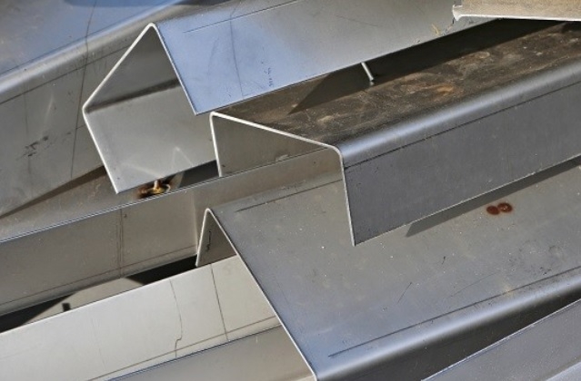 Nerez nemagnetický min.18-10