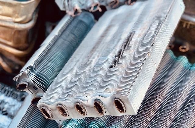 Měděné chladiče a karmy (88 % Cu) bez Fe (2) v