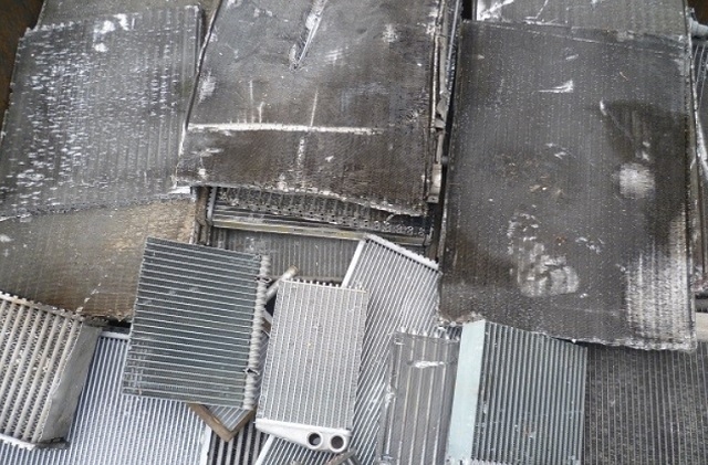 Al chladiče bez Fe a plastu